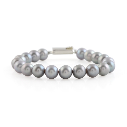 Beautiful Light Grey Pearl Necklace and Bracelet